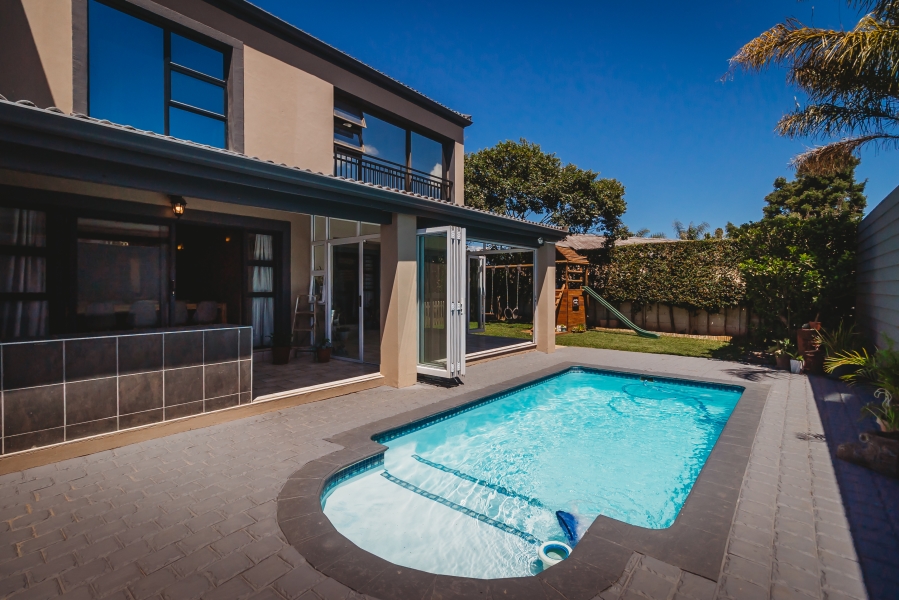 5 Bedroom Property for Sale in Panorama Western Cape